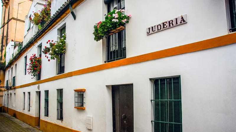 Santa Cruz Tour and its hidden history